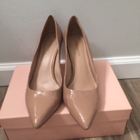 bcbg shoes pumps